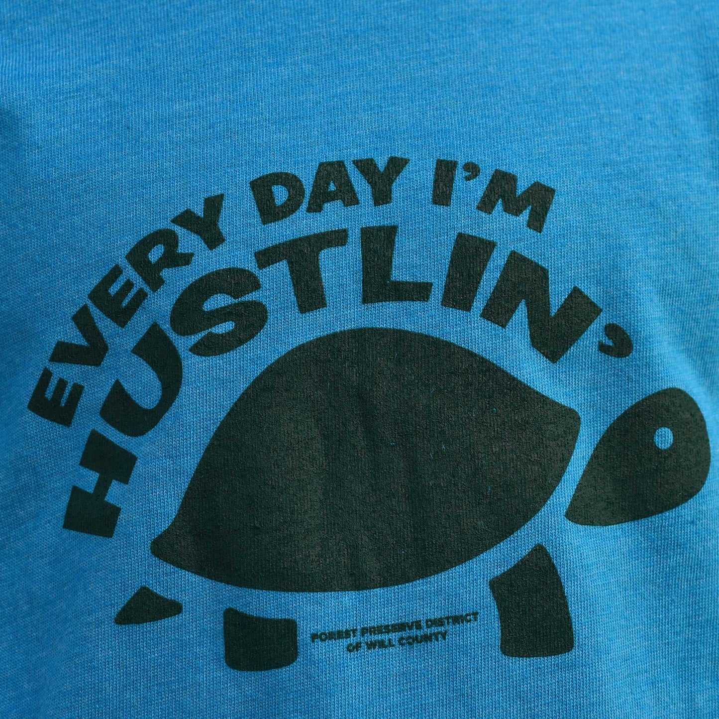 Every day I'm hustlin' T-shirt (toddler and youth)