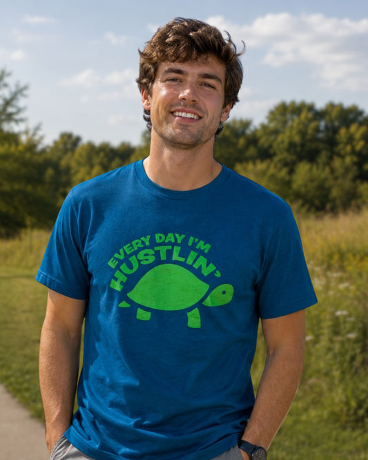 Every day I'm hustlin' T-shirt (unisex)